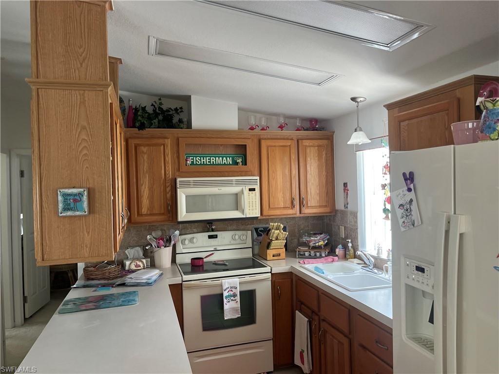 CAPN MACS MOBILE HOME - Residential