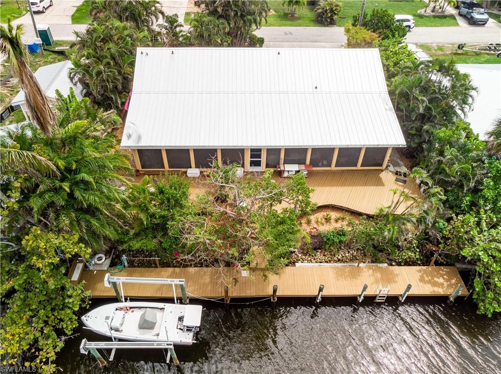 KNIGHTS BOKEELIA ISLE - Residential