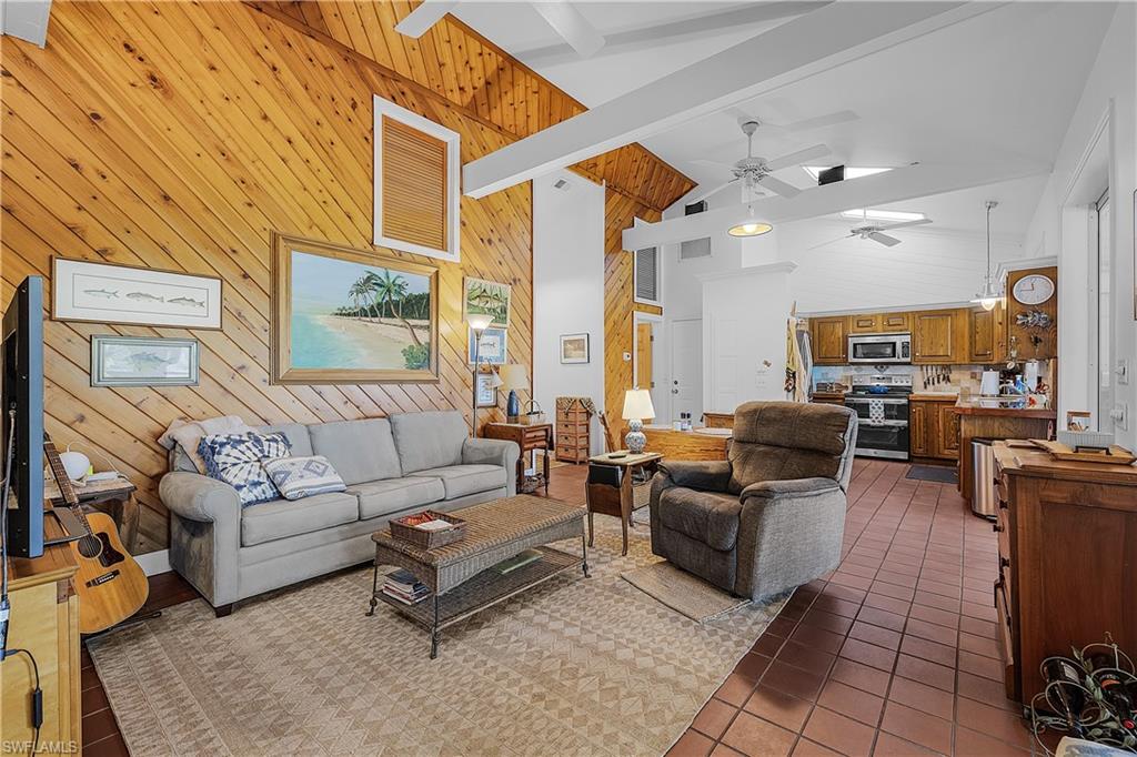 KNIGHTS BOKEELIA ISLE - Residential