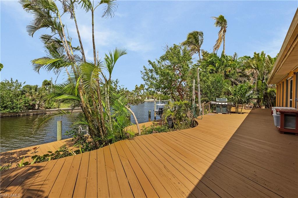 KNIGHTS BOKEELIA ISLE - Residential