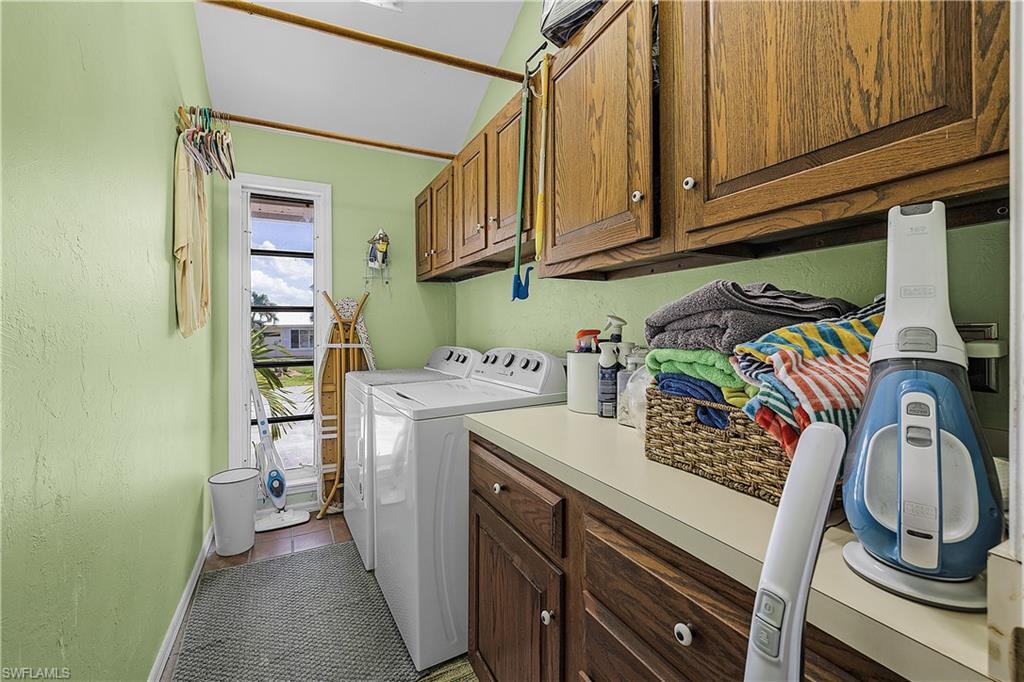 KNIGHTS BOKEELIA ISLE - Residential