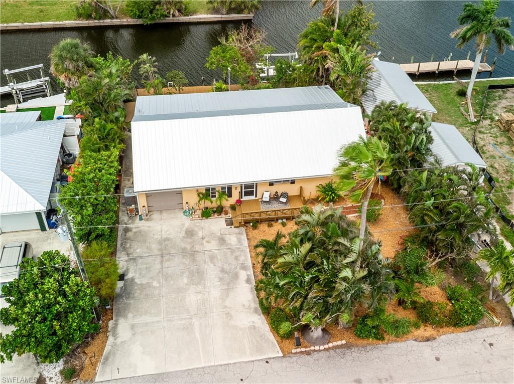 KNIGHTS BOKEELIA ISLE - Residential