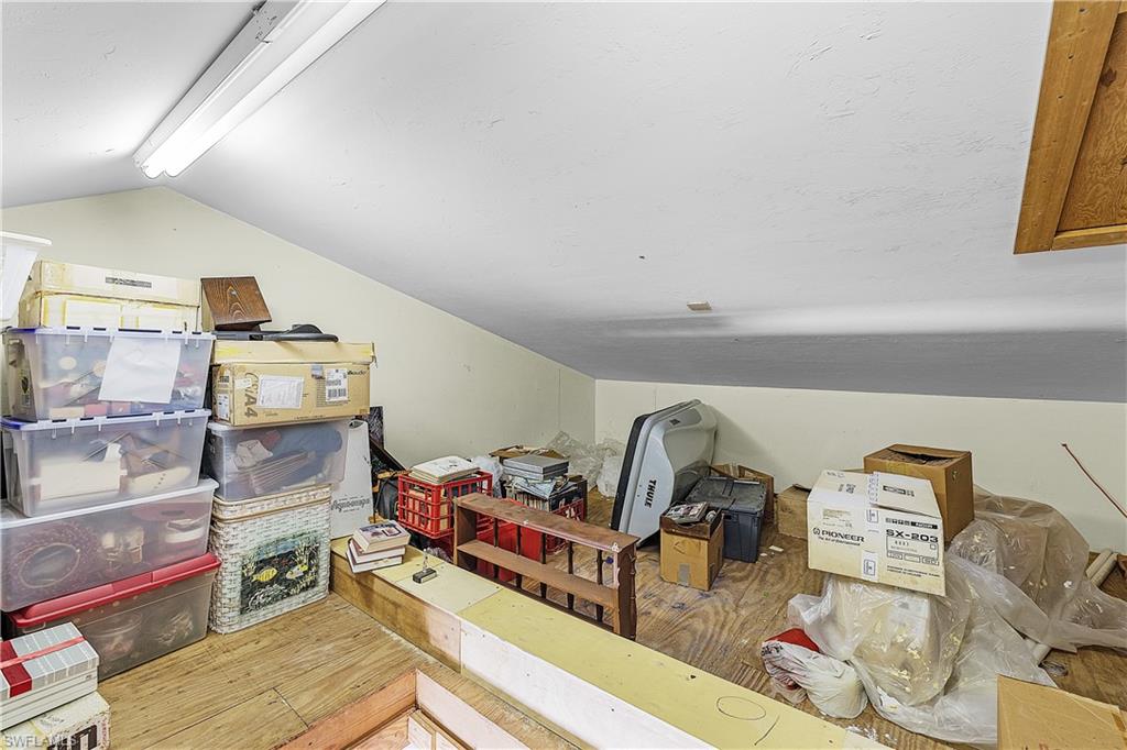 KNIGHTS BOKEELIA ISLE - Residential