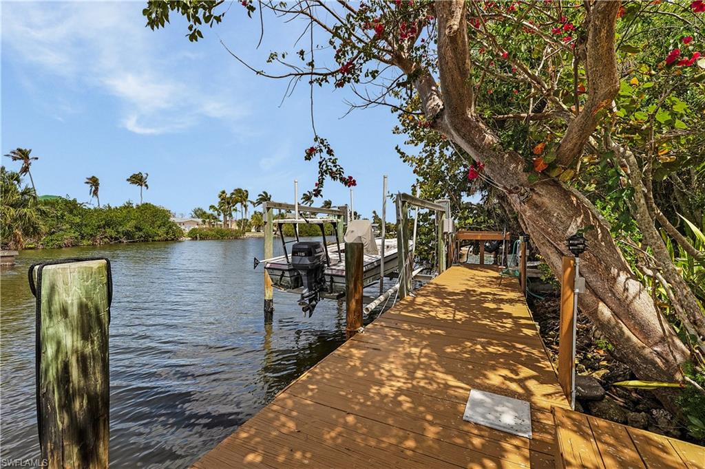 KNIGHTS BOKEELIA ISLE - Residential