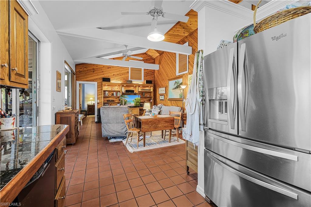 KNIGHTS BOKEELIA ISLE - Residential