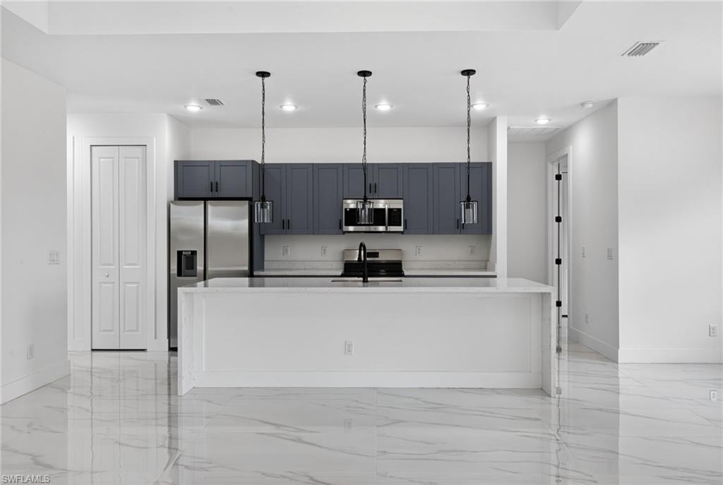 PORT CHARLOTTE - Residential