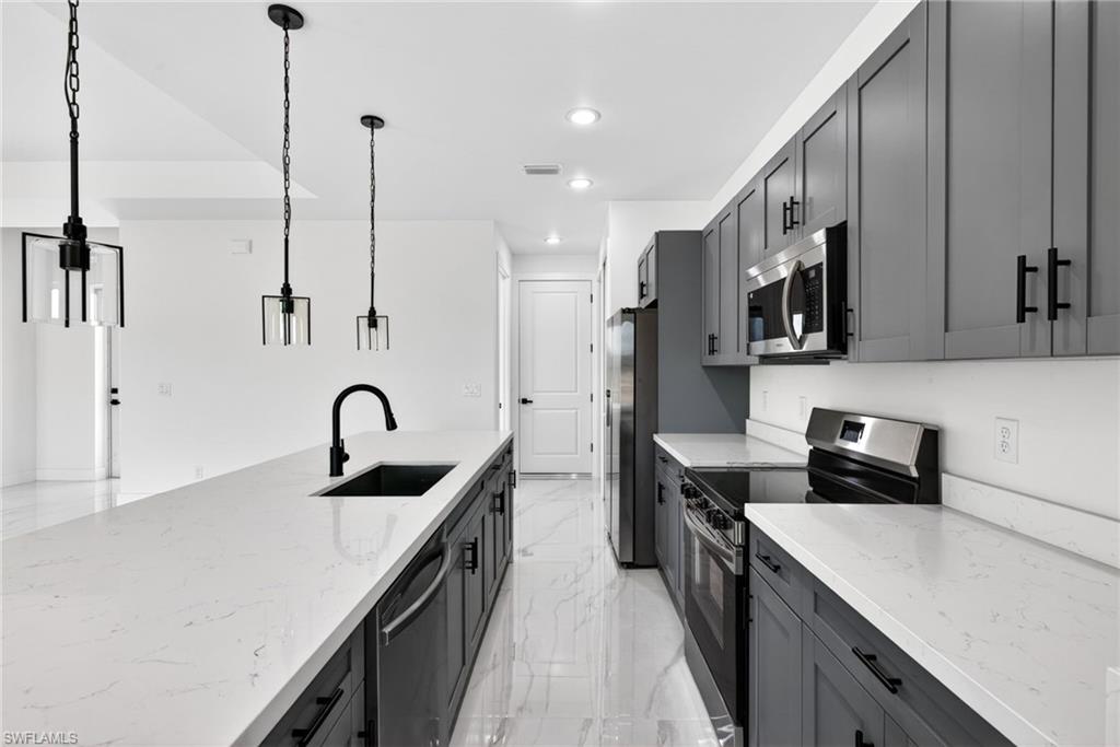 PORT CHARLOTTE - Residential