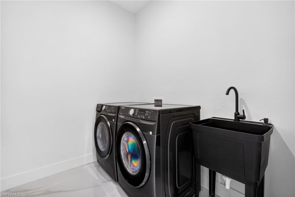 PORT CHARLOTTE - Residential