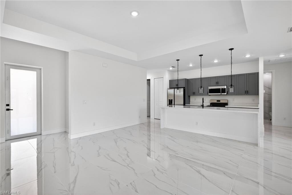 PORT CHARLOTTE - Residential