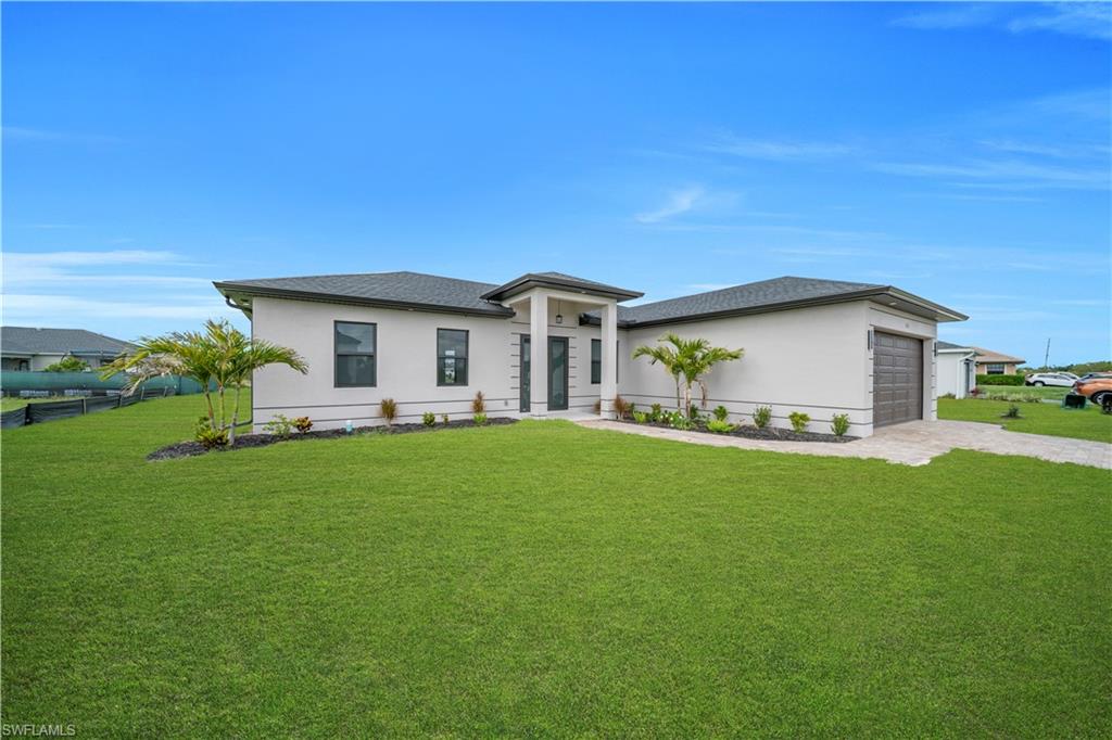 CAPE CORAL - Residential