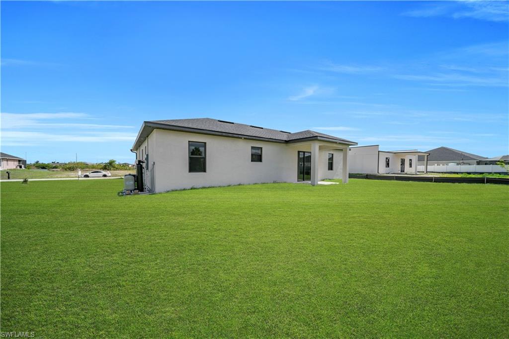CAPE CORAL - Residential