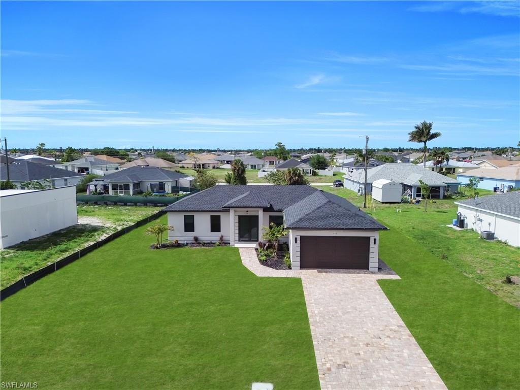 CAPE CORAL - Residential