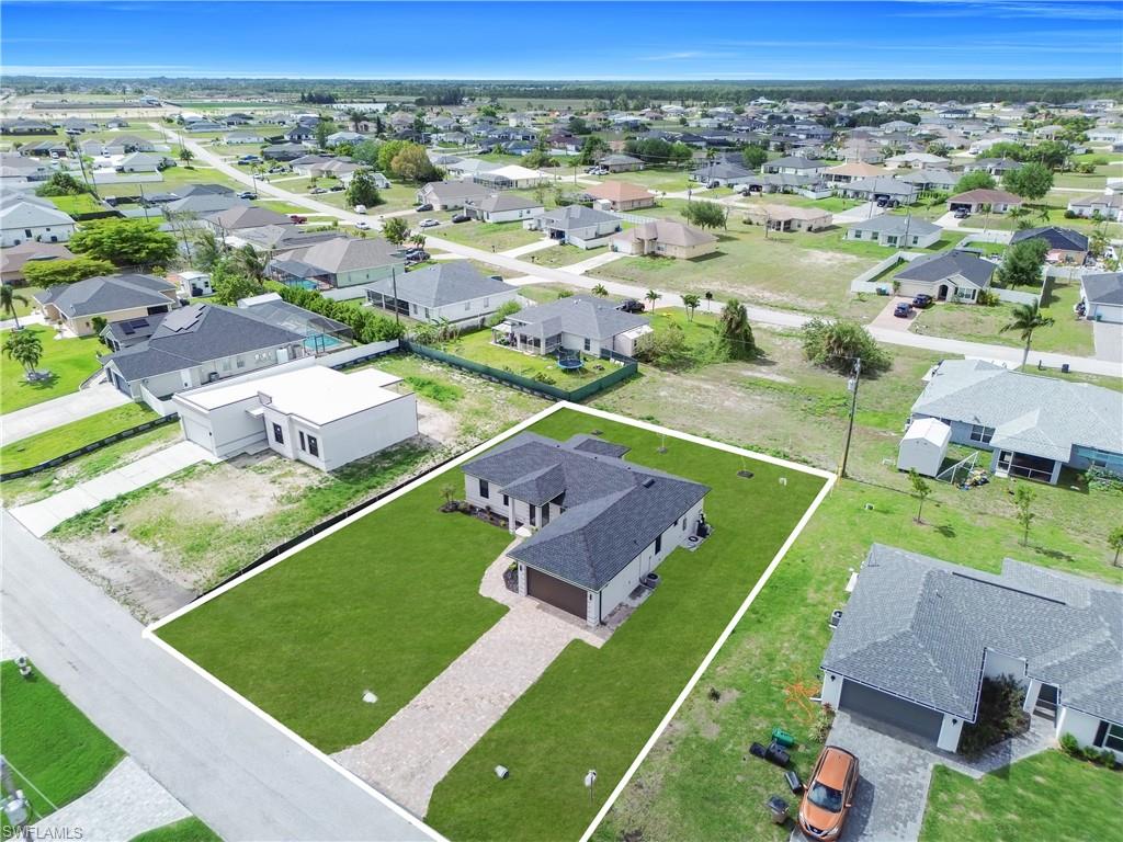 CAPE CORAL - Residential