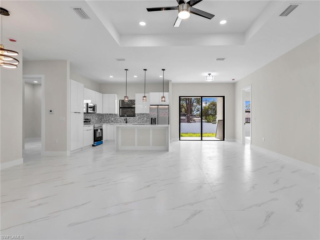 LEELAND HEIGHTS - Residential