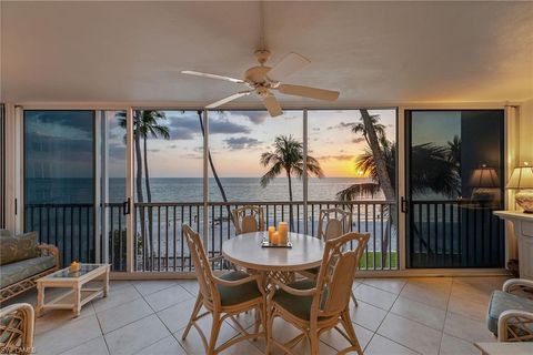 Photo of 1275 Gulf Shore BLVD N #301, NAPLES, FL 34102 (MLS # 225042315)