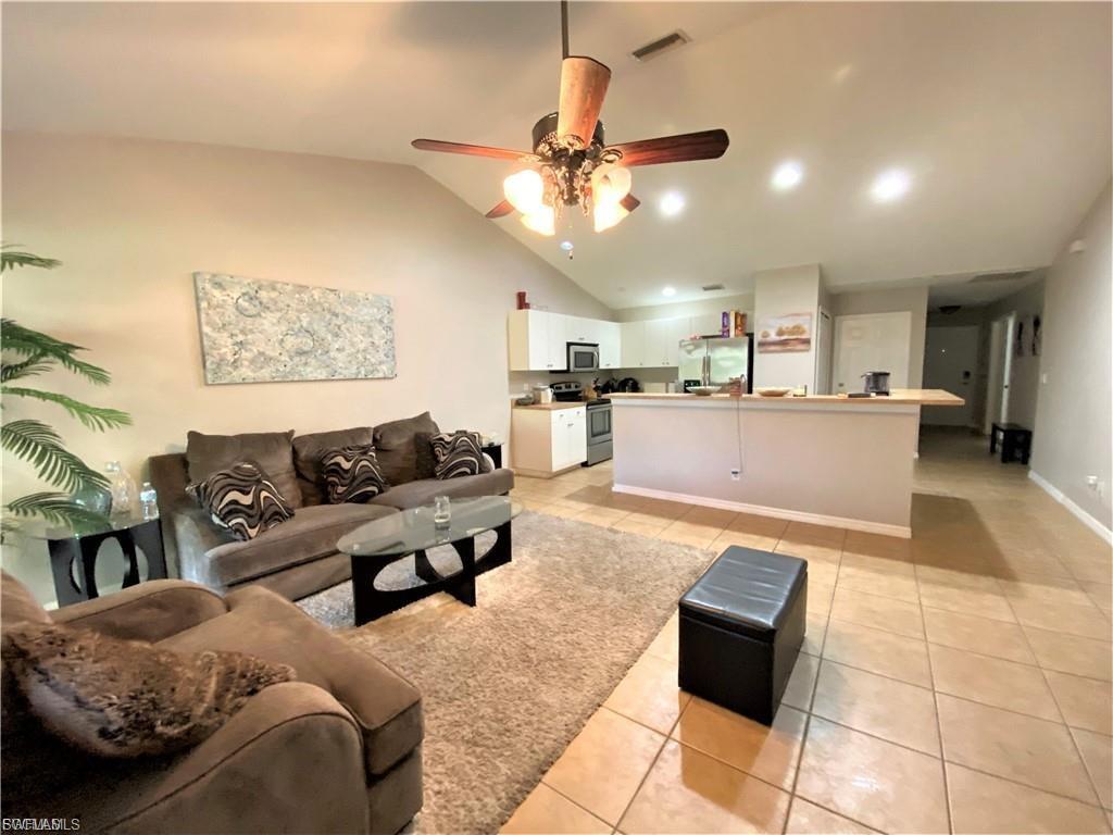 CAPE CORAL - Residential Lease