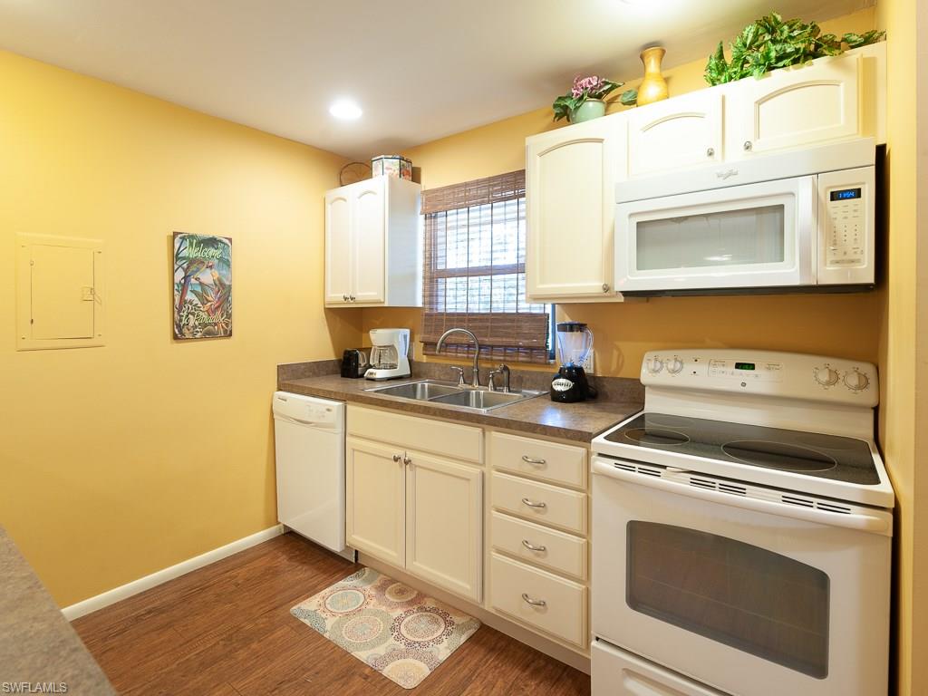 BLIND PASS CONDO - Residential