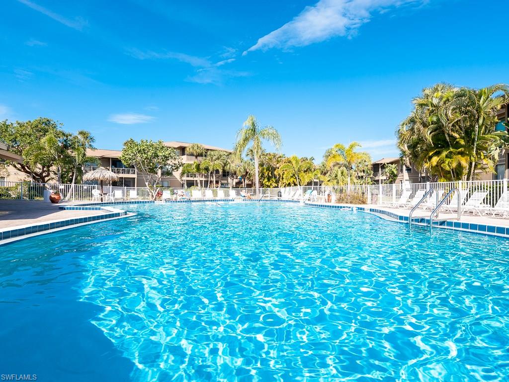 BLIND PASS CONDO - Residential