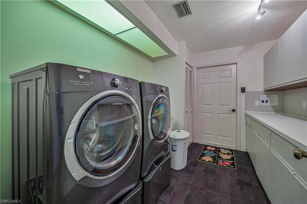 SPANISH WELLS - Residential Lease