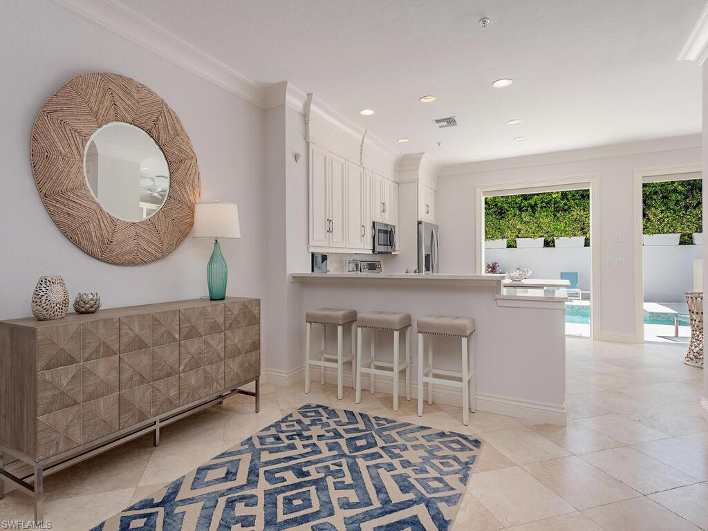 ROYAL PALM VILLAS - Residential