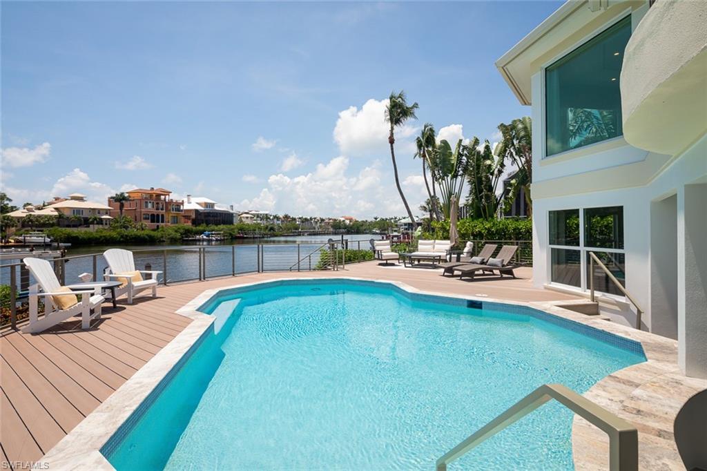 BAYFRONT GARDENS - Residential