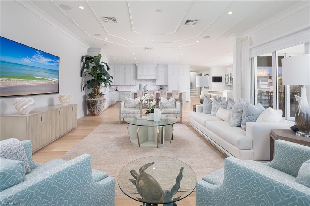 BAYFRONT GARDENS - Residential