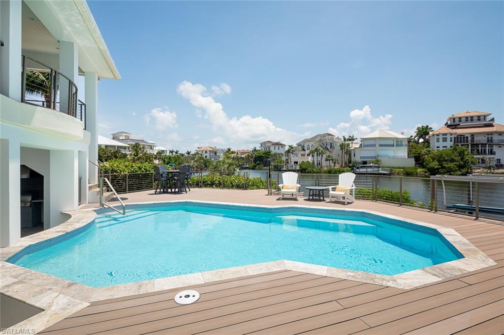 BAYFRONT GARDENS - Residential