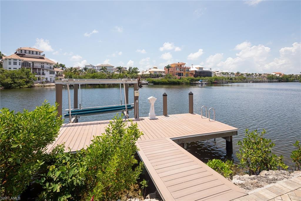 BAYFRONT GARDENS - Residential