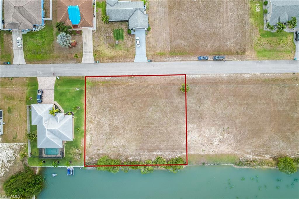 CAPE CORAL - Land