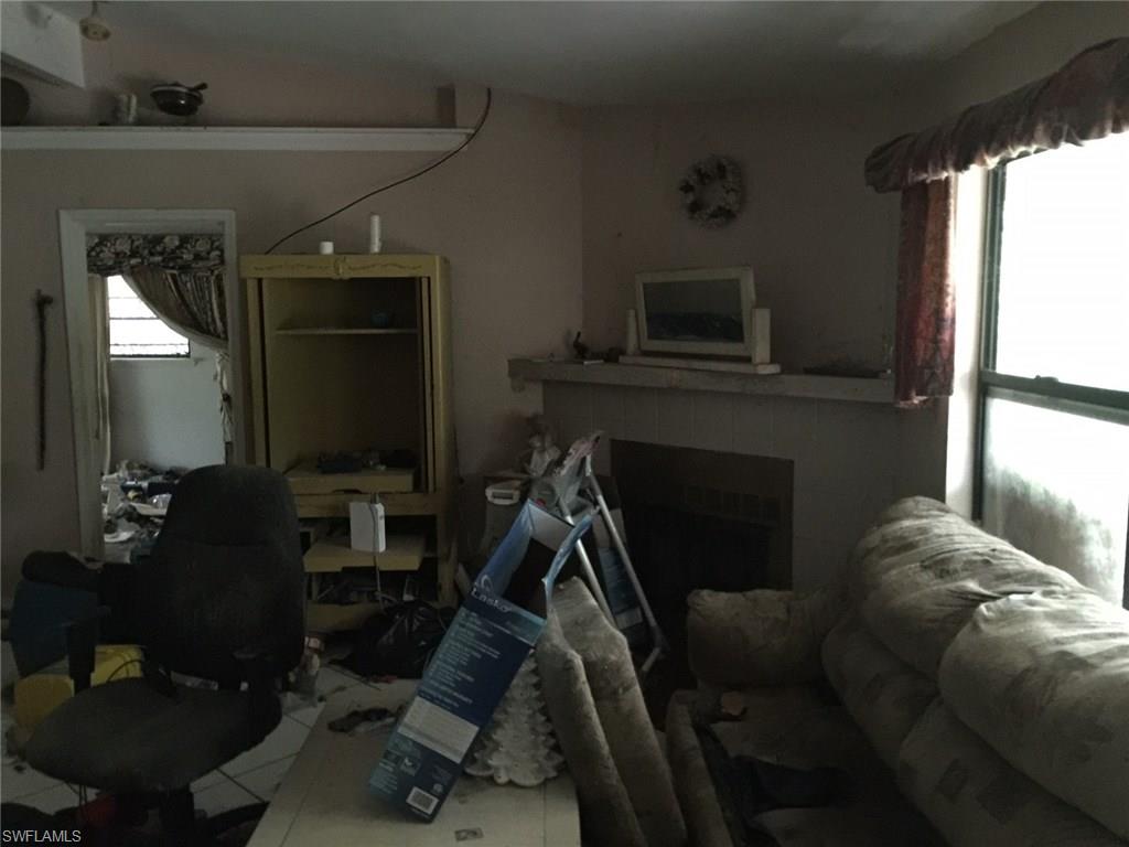 LIVINGSTON WOODS - Residential