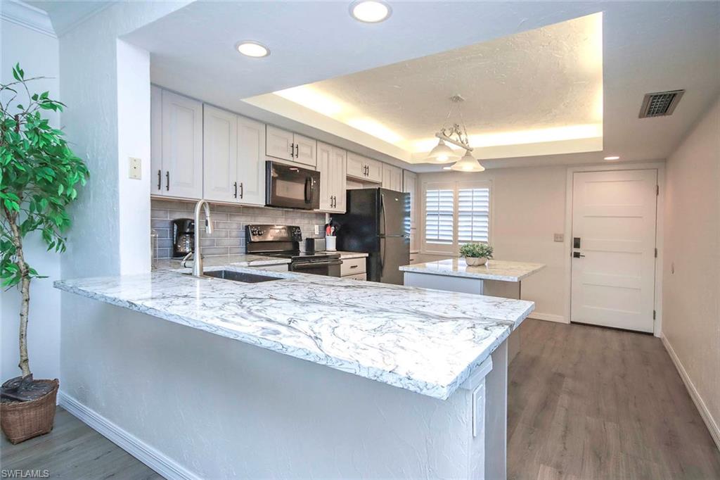 POINTE SANTO DE SANIBEL CONDO - Residential