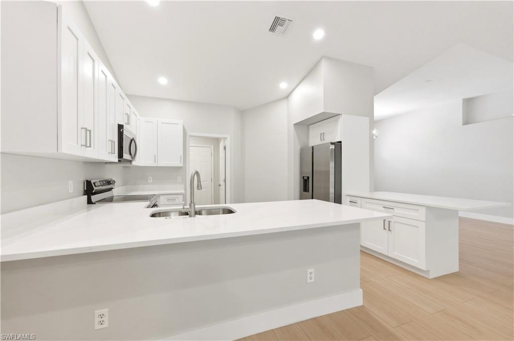 GOLDEN GATE ESTATES - Residential
