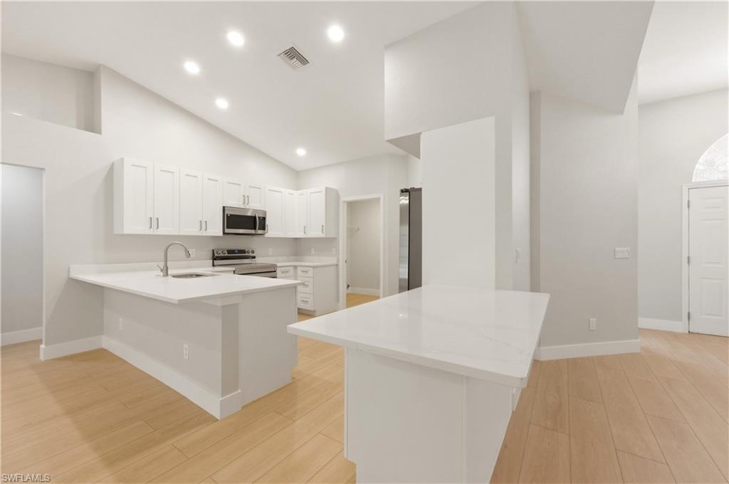 GOLDEN GATE ESTATES - Residential