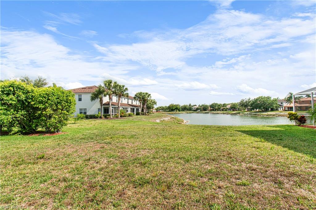 OLYMPIA POINTE - Residential