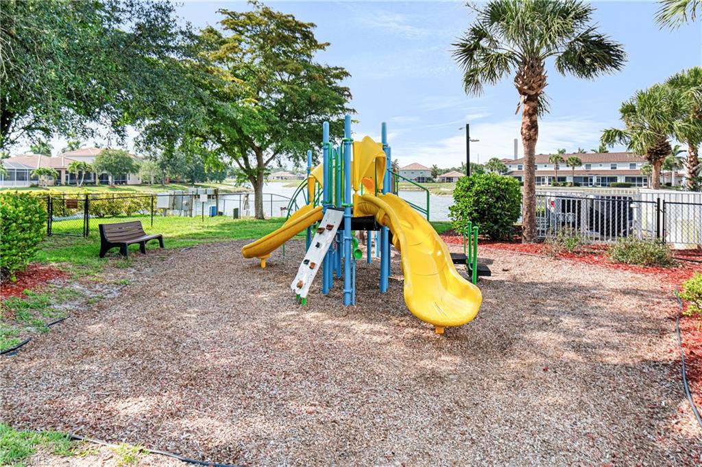 OLYMPIA POINTE - Residential