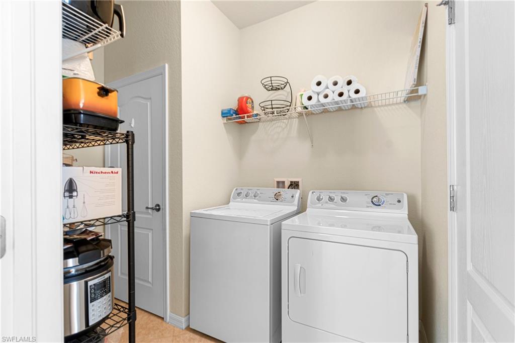 OLYMPIA POINTE - Residential