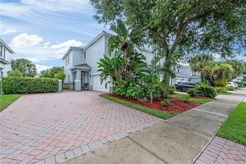 A home in NAPLES