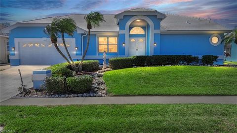 248 Seminole CT MARCO ISLAND FL 34145