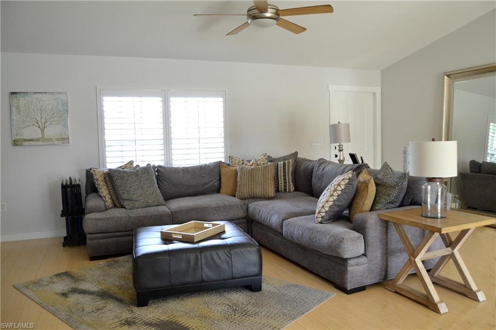 SPRING LAKES - Residential