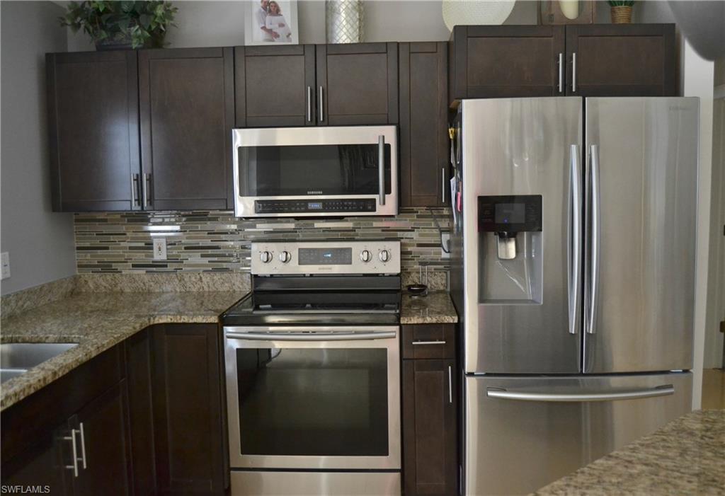 SPRING LAKES - Residential