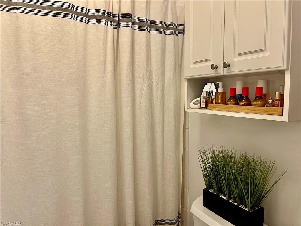 SOUTH POINTE VILLAS CONDO - Residential Lease