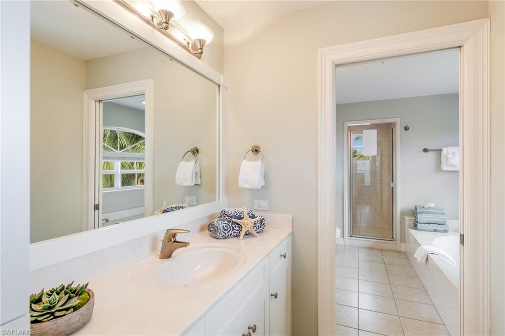 CAPTIVA BEACH - Residential