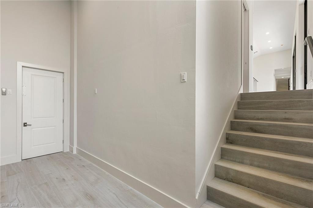 HIDEAWAY BEACH - Residential