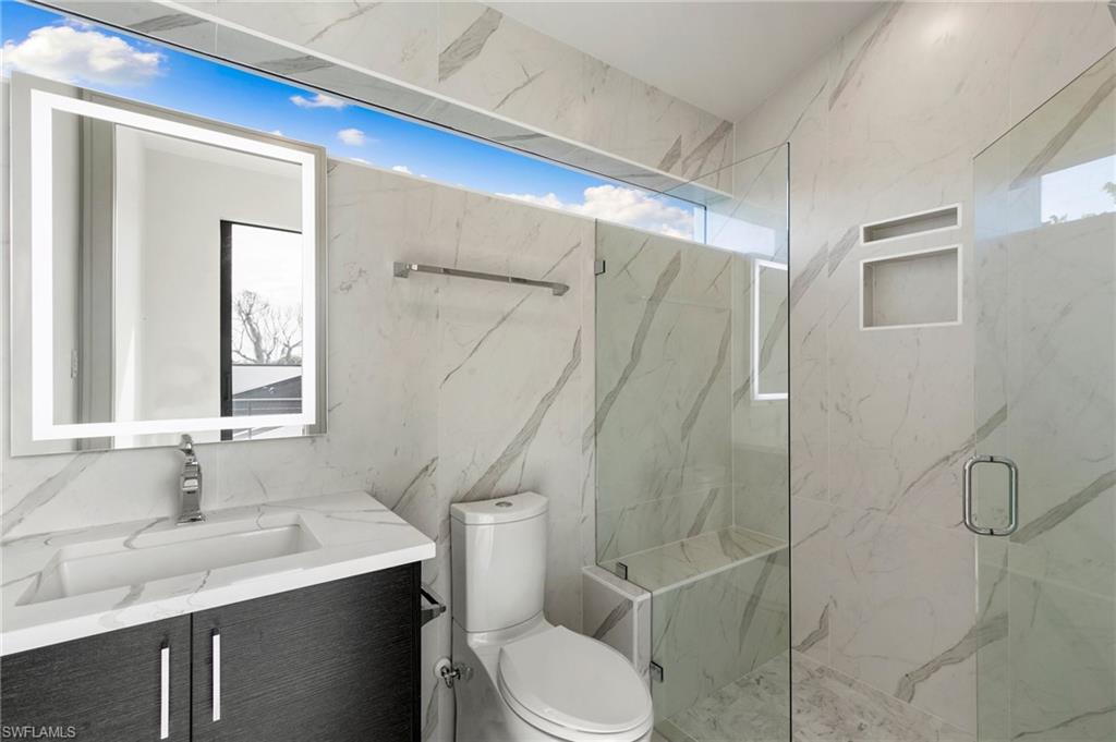 HIDEAWAY BEACH - Residential