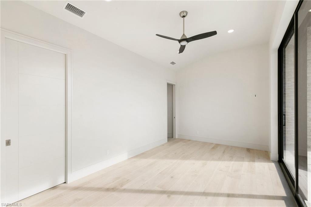 HIDEAWAY BEACH - Residential