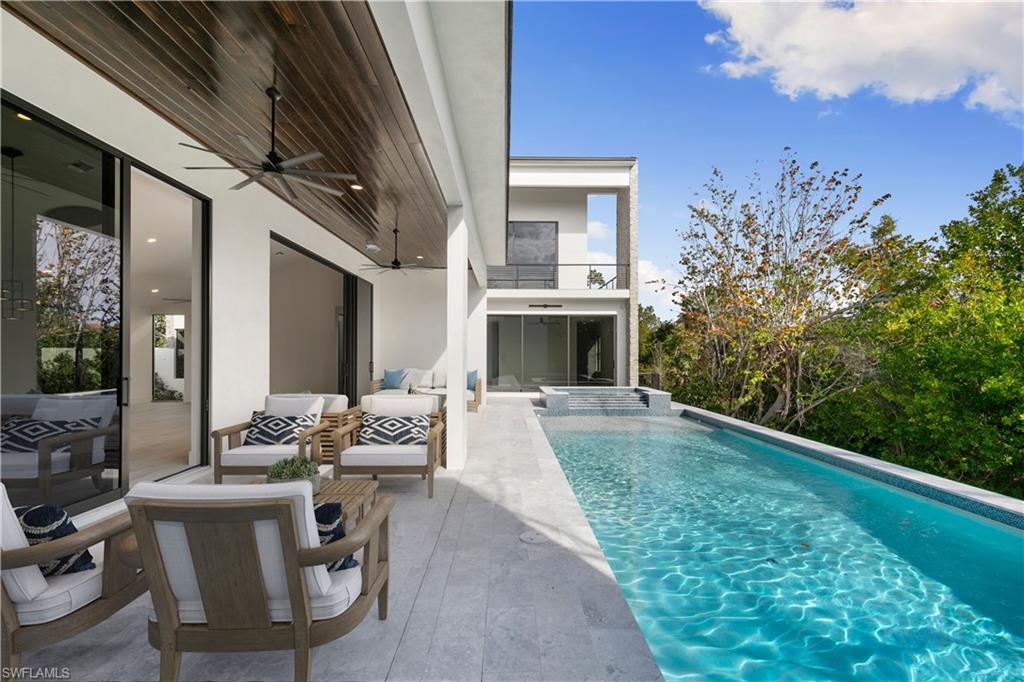 HIDEAWAY BEACH - Residential