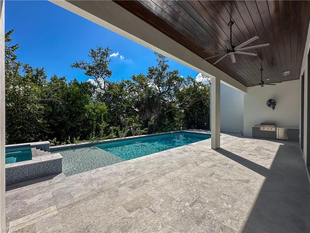 HIDEAWAY BEACH - Residential