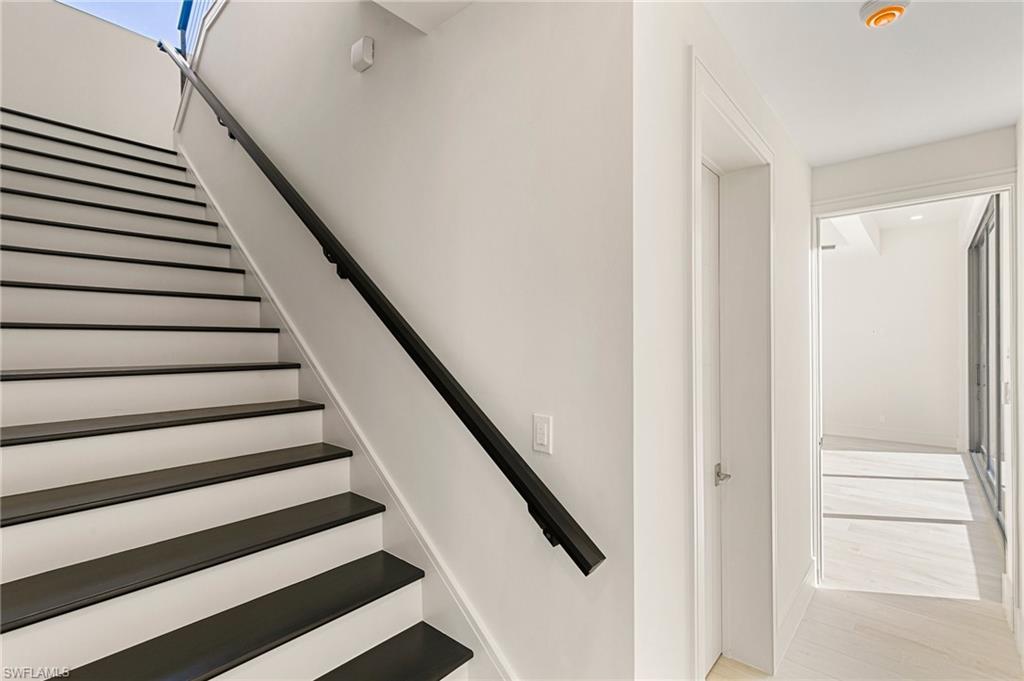 HIDEAWAY BEACH - Residential