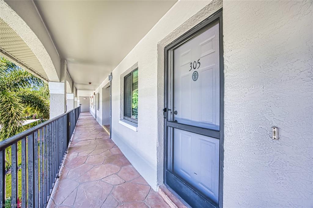 5708 Deauville CIR J305