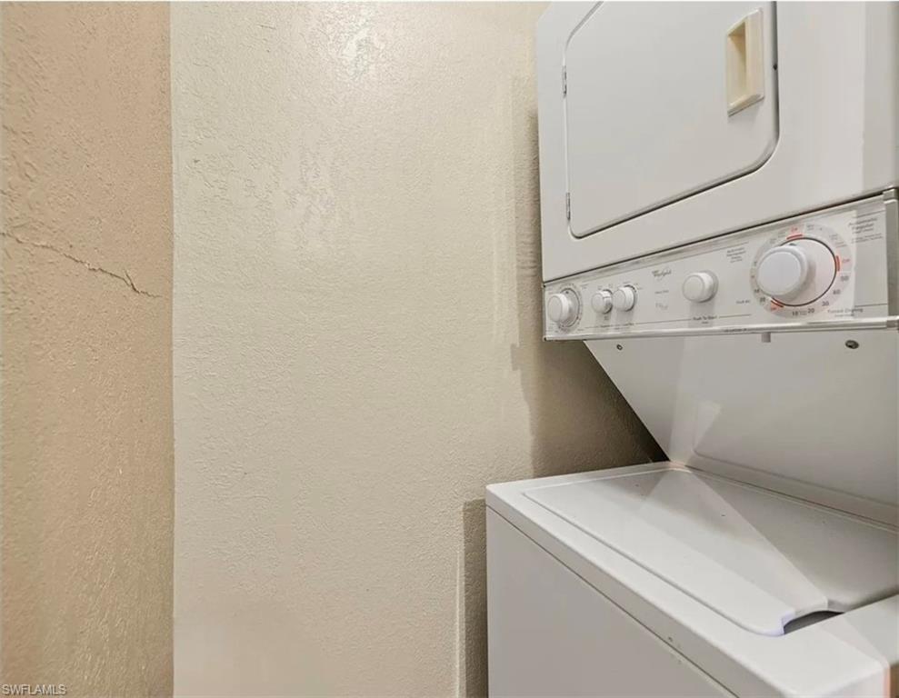 RENAISSANCE - Residential Lease